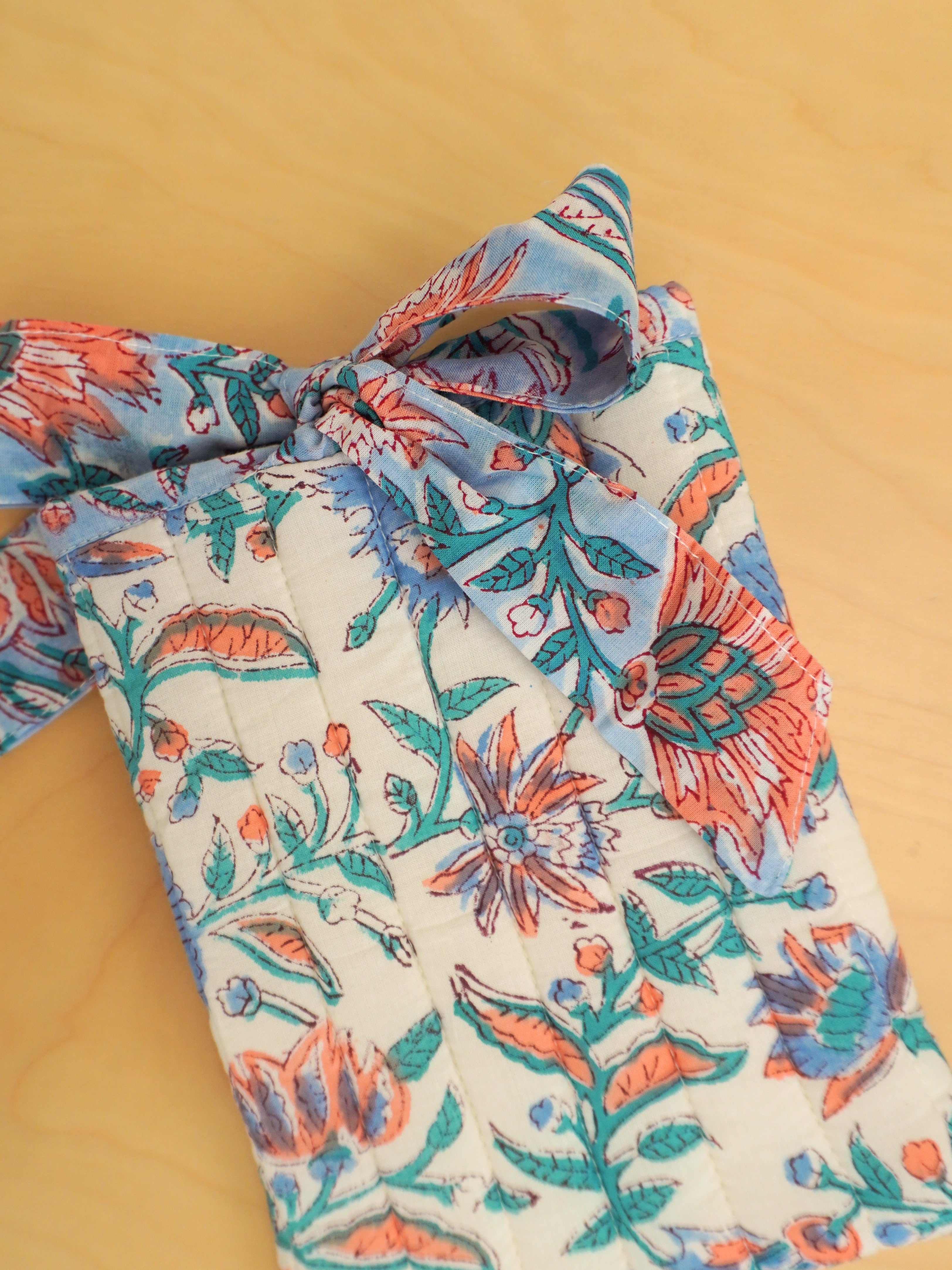 kindle sleeve - blue floral