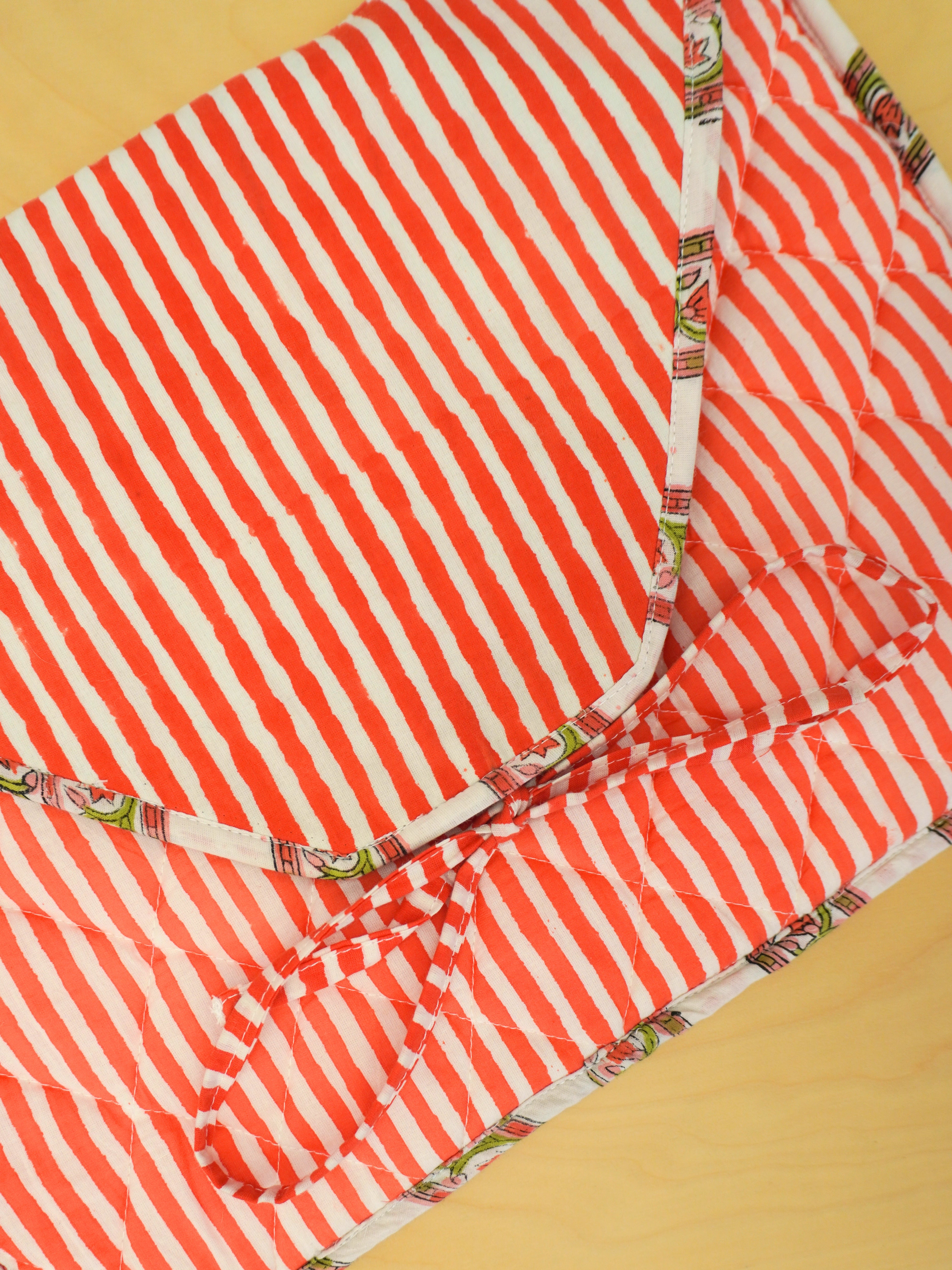 padded laptop sleeve - red stripe floral