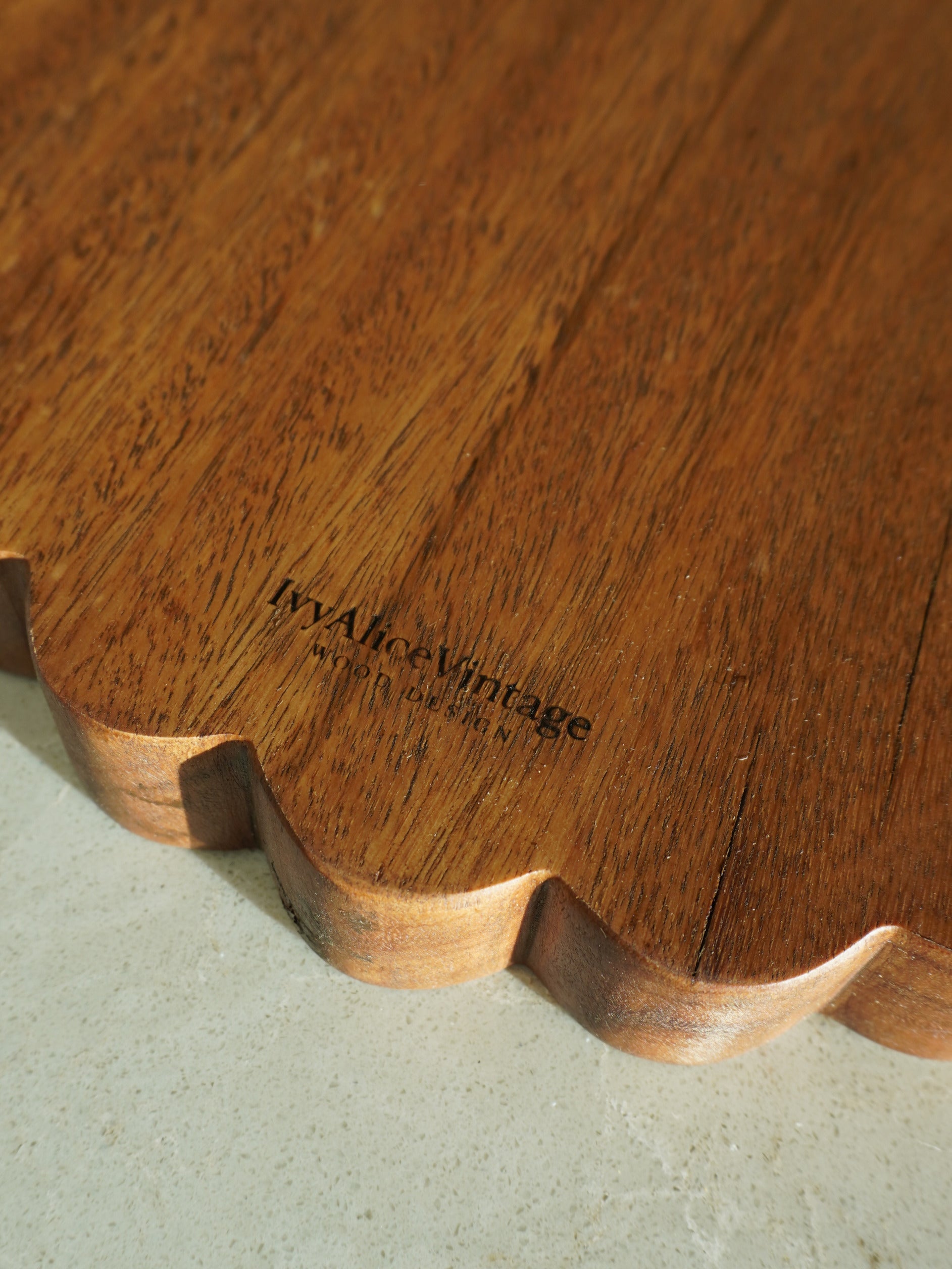 round scallop chopping board