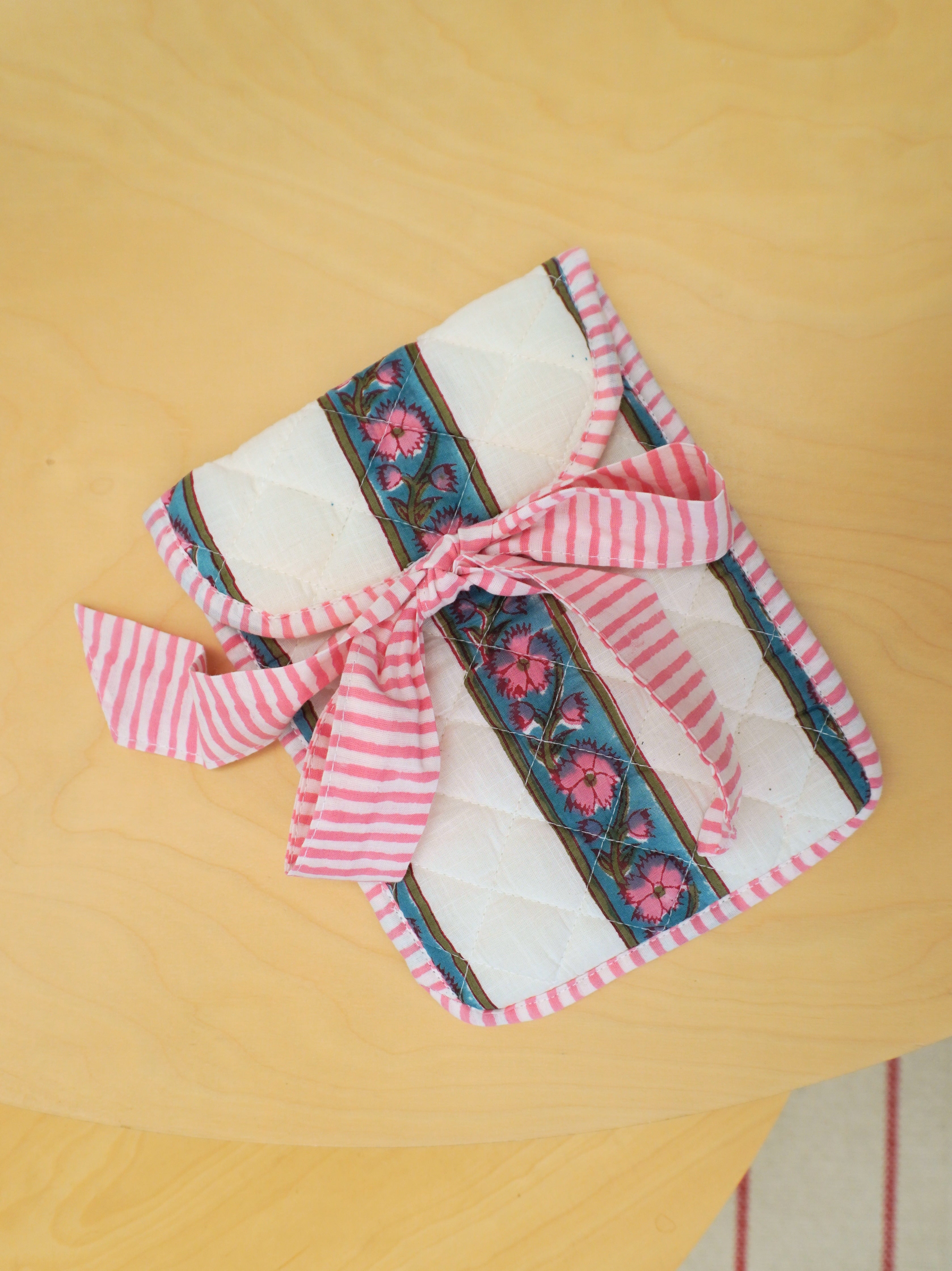 kindle sleeve - pink stripe floral